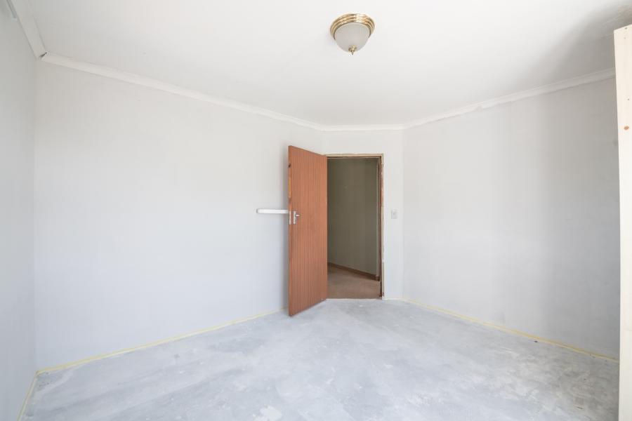 6 Bedroom Property for Sale in Pringle Bay Western Cape